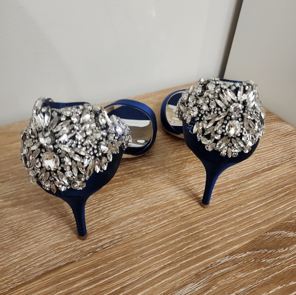 mishka badgley heels navy color satin size 10 - Picture 4 of 11